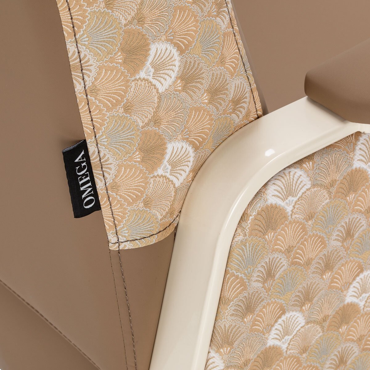 Waiting chair OMEGA GRANDEUR, light brown 4 Waiting chair OMEGA GRANDEUR, light brown 4