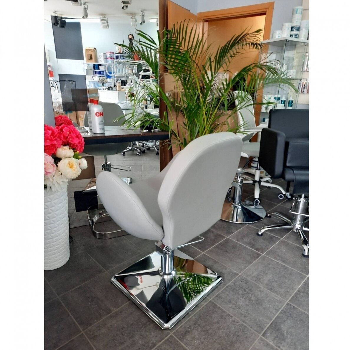 Professional barbers and beauty salons haircut chair ALTO BH-6952, grey color 7 Professional barbers and beauty salons haircut chair ALTO BH-6952, grey color 7