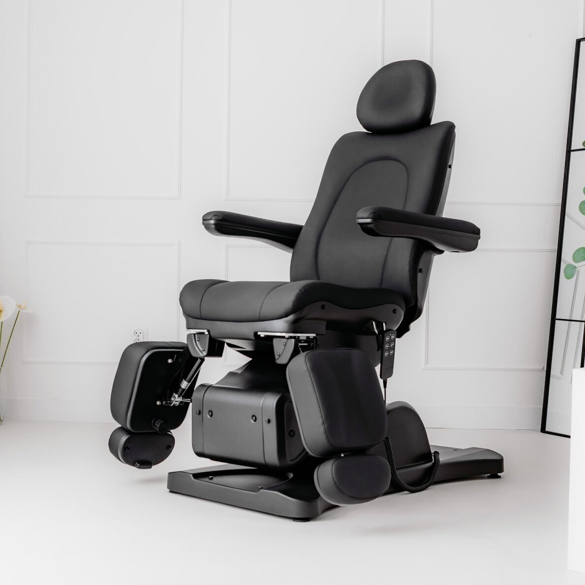 Professional electric podiatry chair SORINA PRO7, black 5
