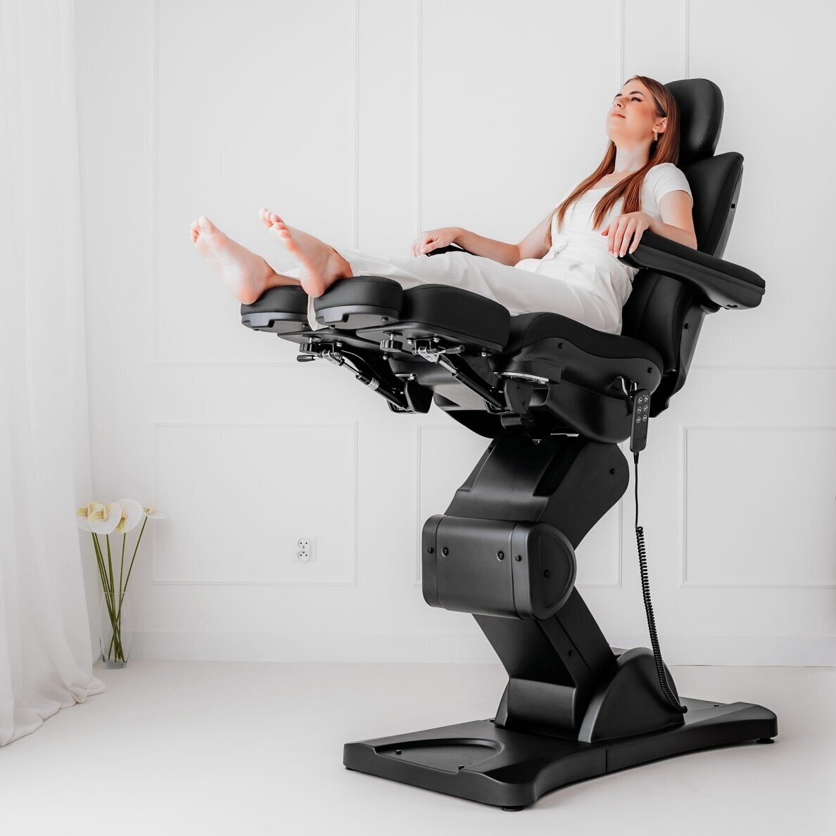 Professional electric podiatry chair SORINA PRO7, black 8 Professional electric podiatry chair SORINA PRO7, black 8