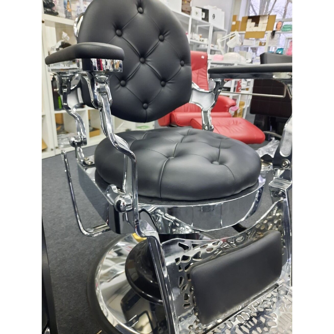 Professional barbers and beauty salons haircut chair GABBIANO GIULO black color 10 Professional barbers and beauty salons haircut chair GABBIANO GIULO black color 10
