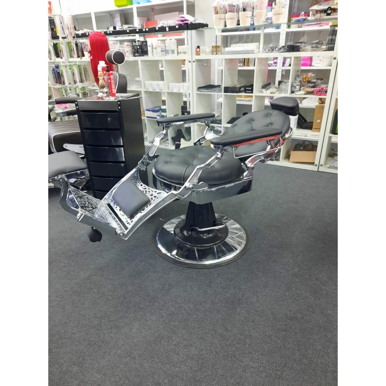 Professional barbers and beauty salons haircut chair GABBIANO GIULO black color 9 Professional barbers and beauty salons haircut chair GABBIANO GIULO black color 9