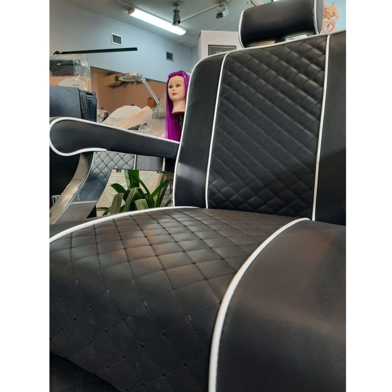 Professional barbers and beauty salons haircut chair GABBIANO PAULO, black color 6 Professional barbers and beauty salons haircut chair GABBIANO PAULO, black color 6
