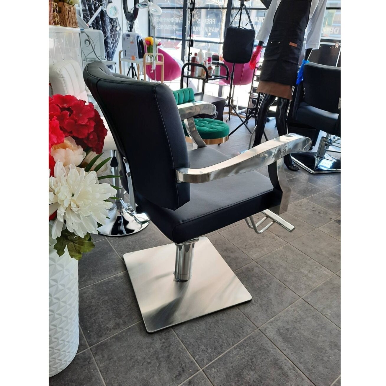 Professional barber chair GABBIANO LION, black 9 Professional barber chair GABBIANO LION, black 9