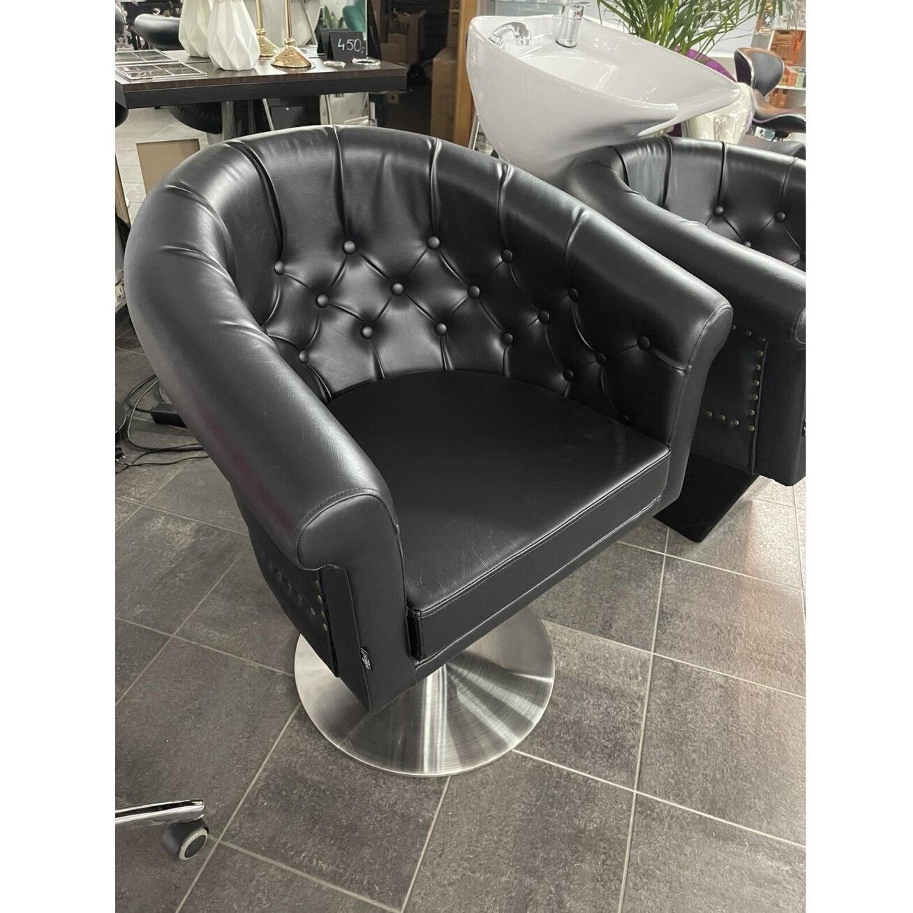 Professional barber chair GABBIANO LONDON, black 8 Professional barber chair GABBIANO LONDON, black 8