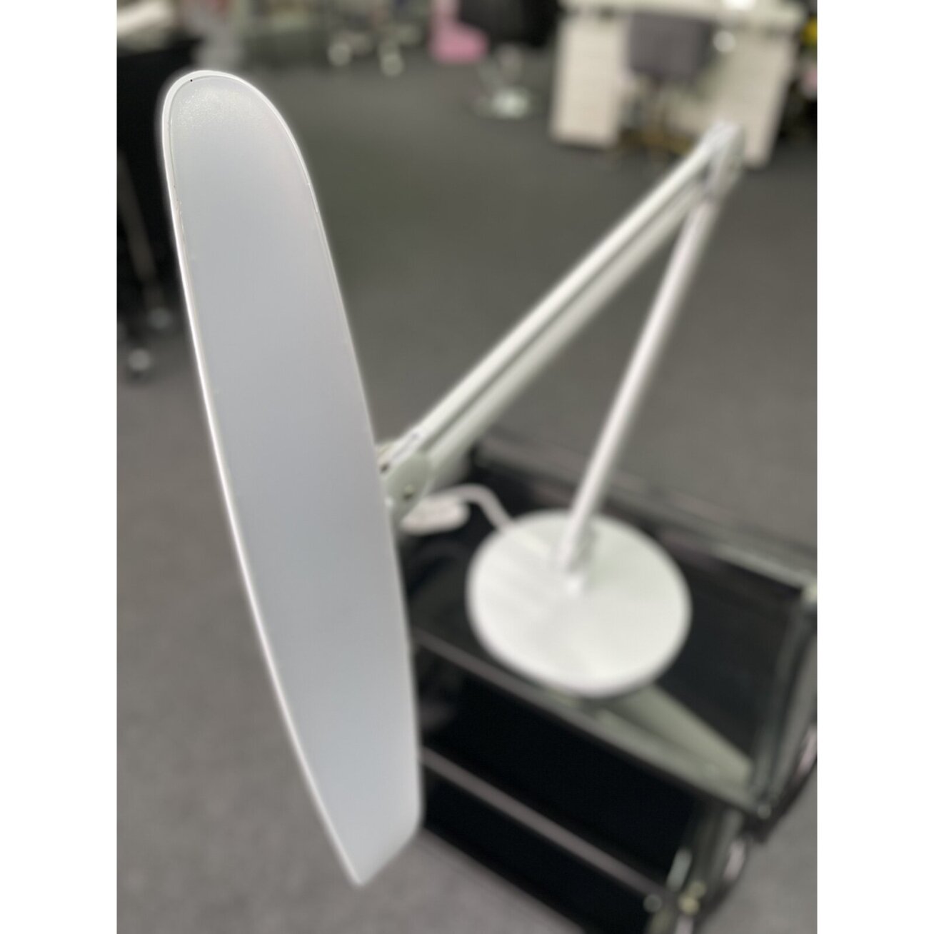 Profesionali stalinė lempa manikiūro darbams Sonobella BSL-02 LED 24W, baltos spalvos 5 Profesionali stalinė lempa manikiūro darbams Sonobella BSL-02 LED 24W, baltos spalvos 5