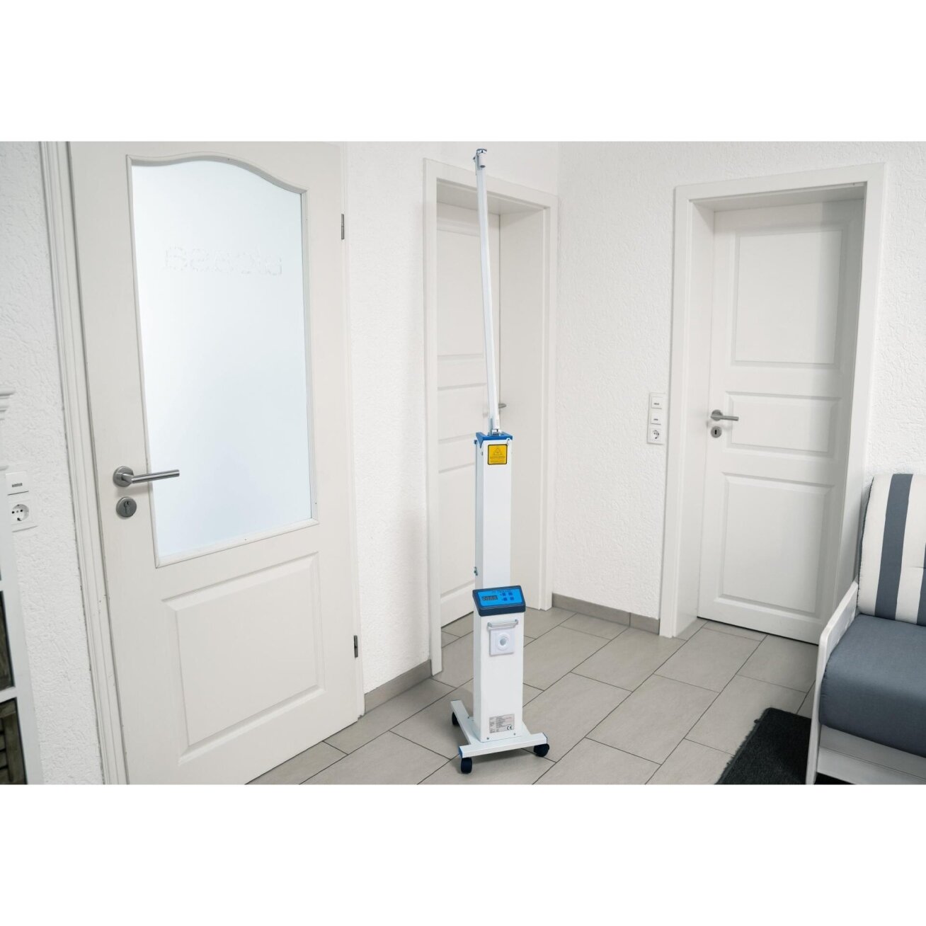 Profesionali UV-C lempa patalpoms ir paviršiams dezinfekuoti su ratukais GOOD CONNECTIONS UVC-0001, 60 W 3 Profesionali UV-C lempa patalpoms ir paviršiams dezinfekuoti su ratukais GOOD CONNECTIONS UVC-0001, 60 W 3
