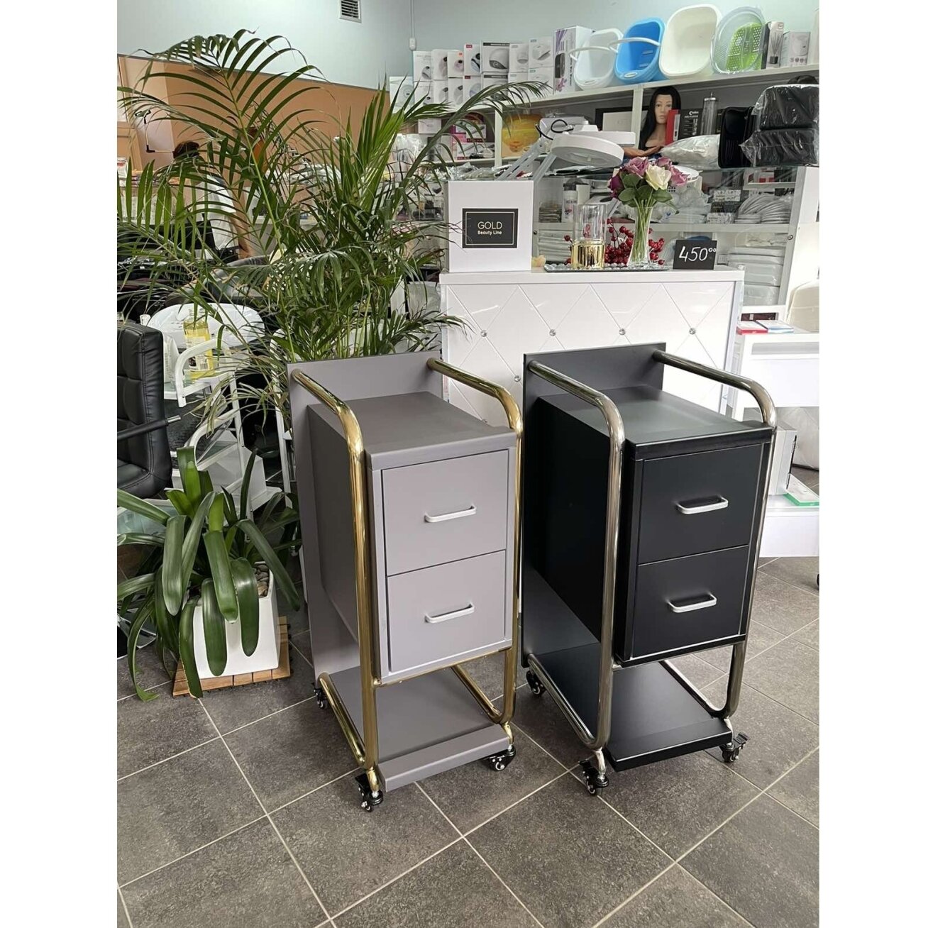 Professional beauty salon trolley GABBIANO SOLO, black with silver frame 4 Professional beauty salon trolley GABBIANO SOLO, black with silver frame 4