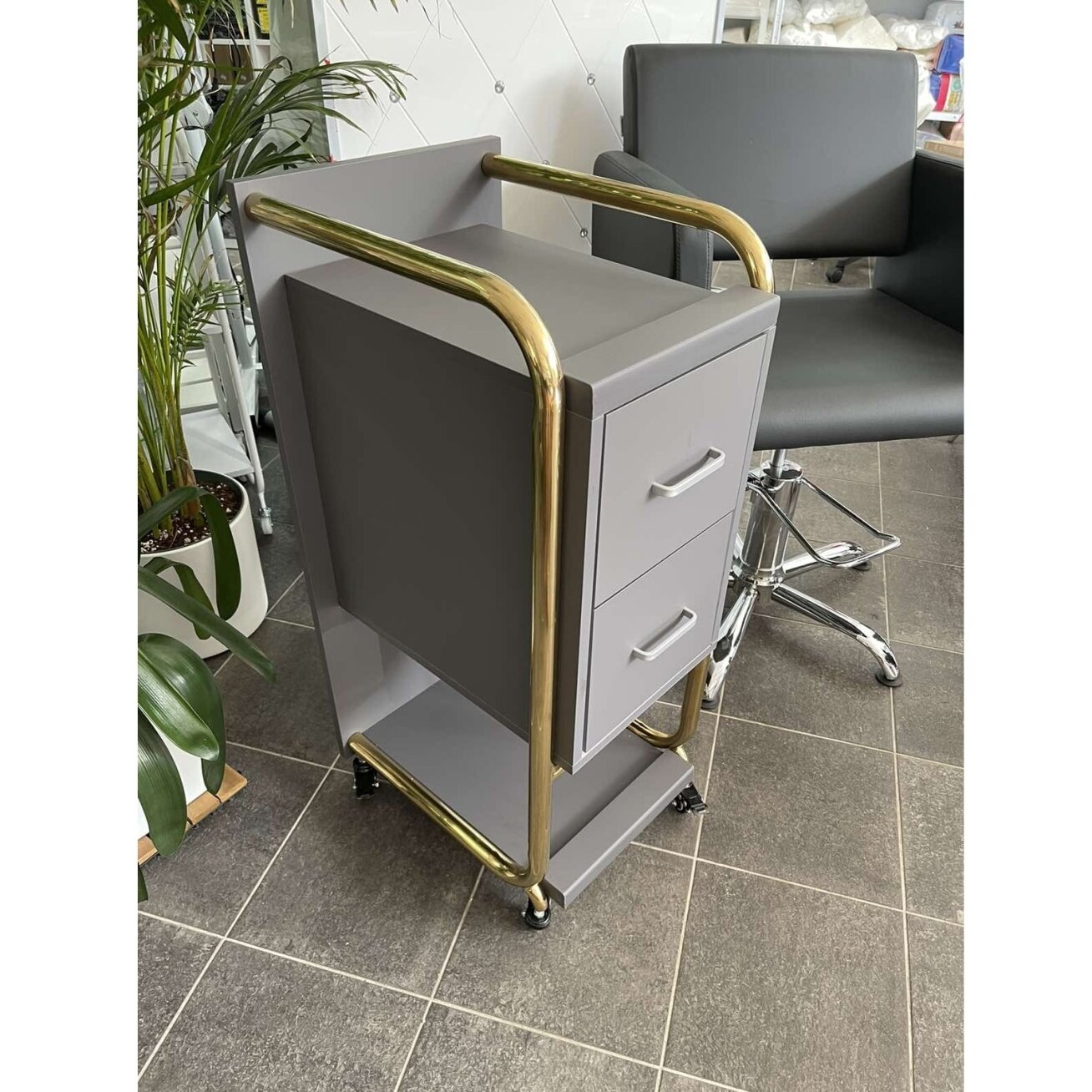 Professional beauty salon trolley GABBIANO SOLO, gray with gold frame 6 Professional beauty salon trolley GABBIANO SOLO, gray with gold frame 6