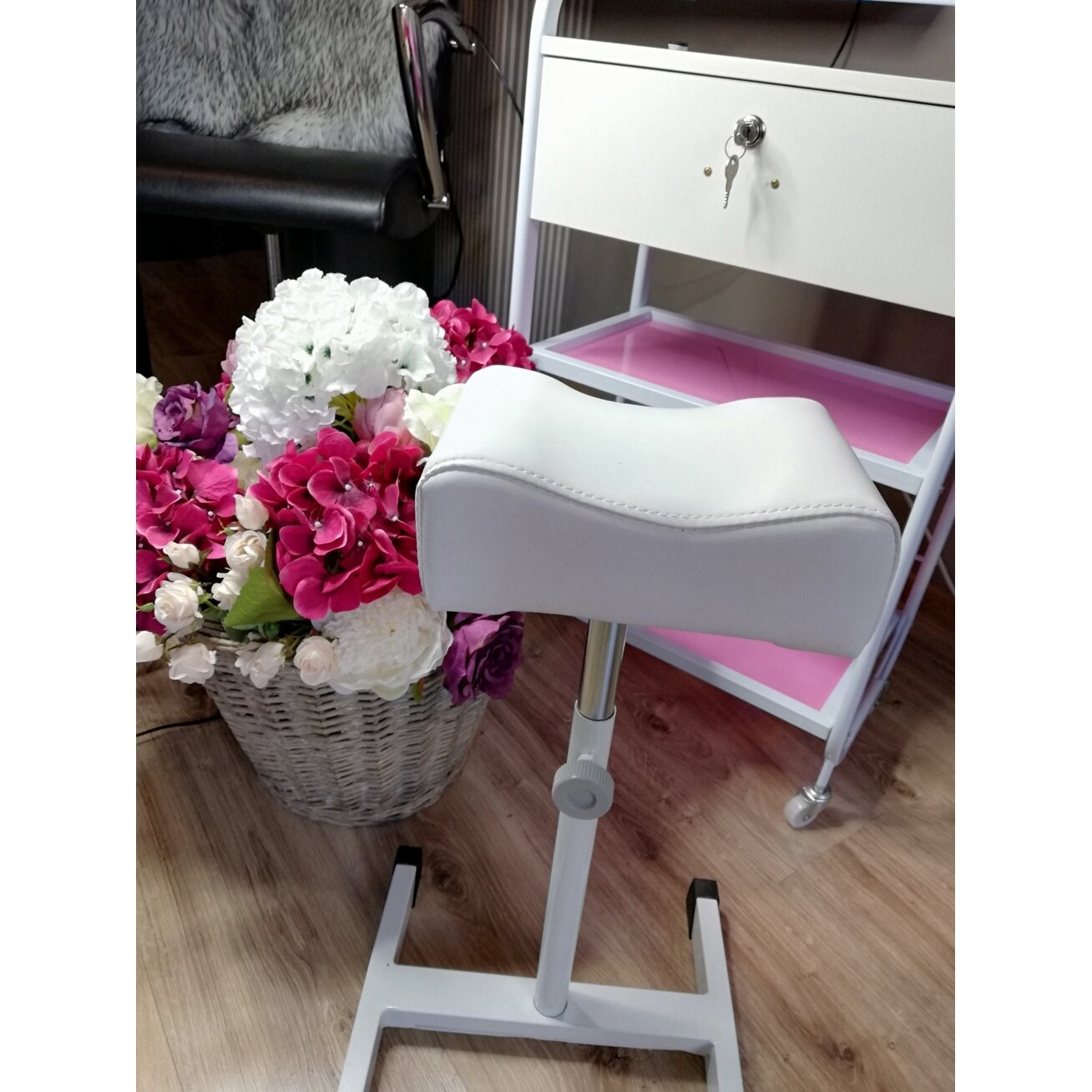 Professional pedicure tray for podological work BELL, white color 2 Professional pedicure tray for podological work BELL, white color 2