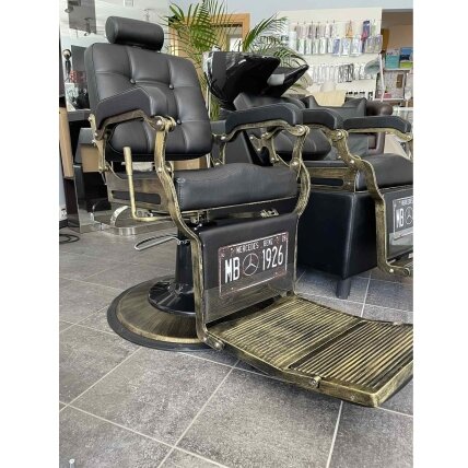 Professional barbers and beauty salons haircut chair GABBIANO BOSS BLACK 8 Professional barbers and beauty salons haircut chair GABBIANO BOSS BLACK 8