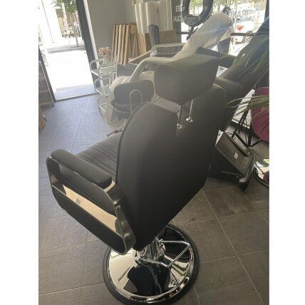 Professional barbers and beauty salons haircut chair GABBIANO RUFO BLACK 10 Professional barbers and beauty salons haircut chair GABBIANO RUFO BLACK 10
