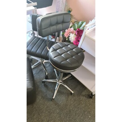 Profesionali meistro kėdė kosmetologams bei grožio salonams AM-877, juodos spalvos 5 Profesionali meistro kėdė kosmetologams bei grožio salonams AM-877, juodos spalvos 5